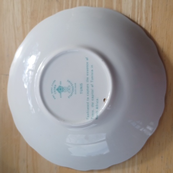 Vintage Crown Staffordshire Tea Set - Picture 4 of 5